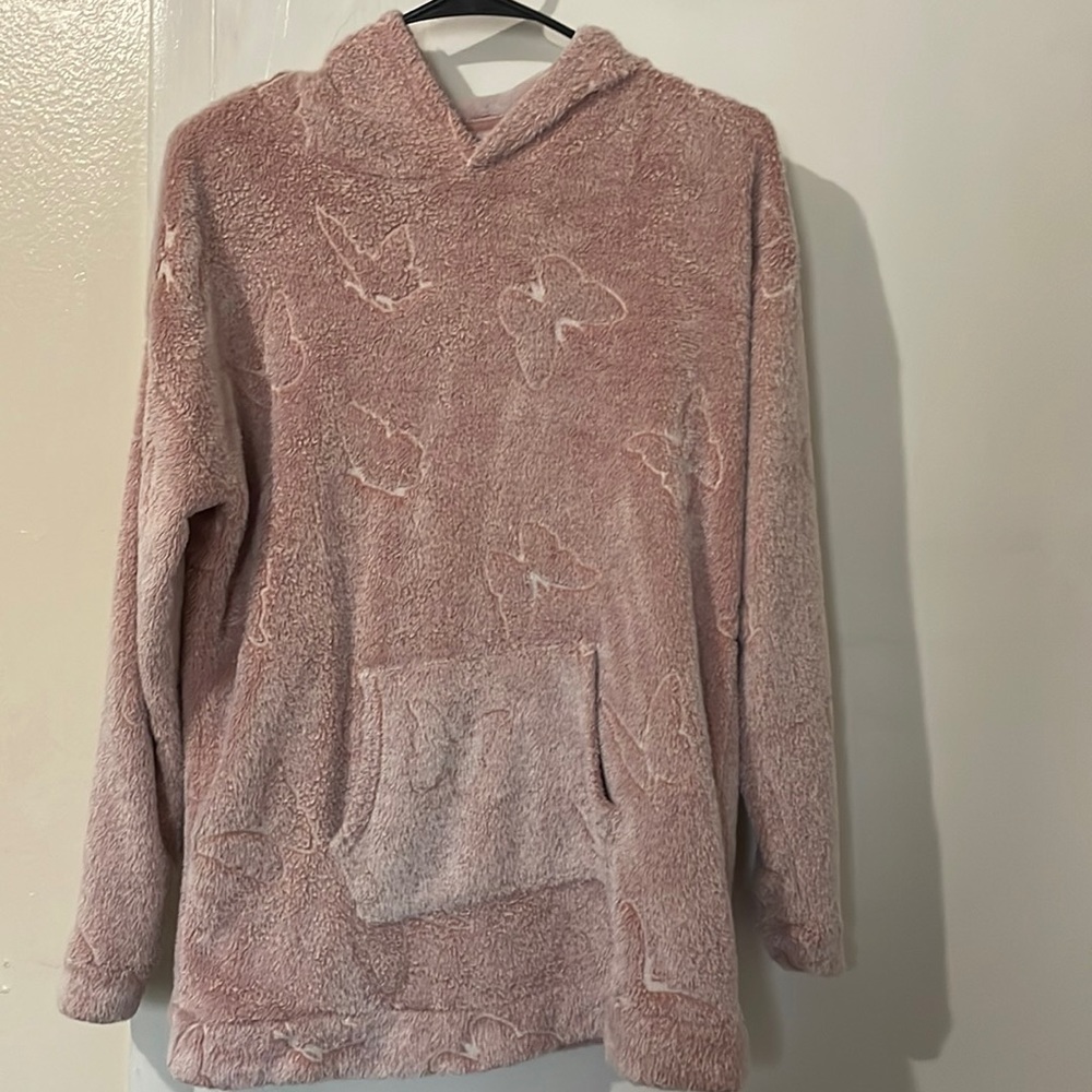 Brand; Derek Heart Size; Medium Color; Light Pink